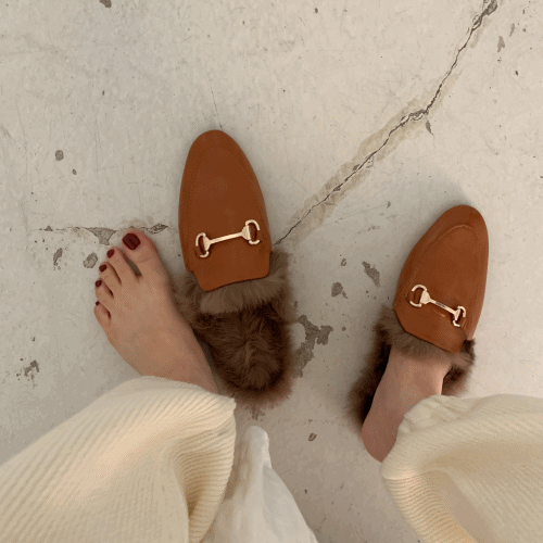 Micro fur slipper (camel)