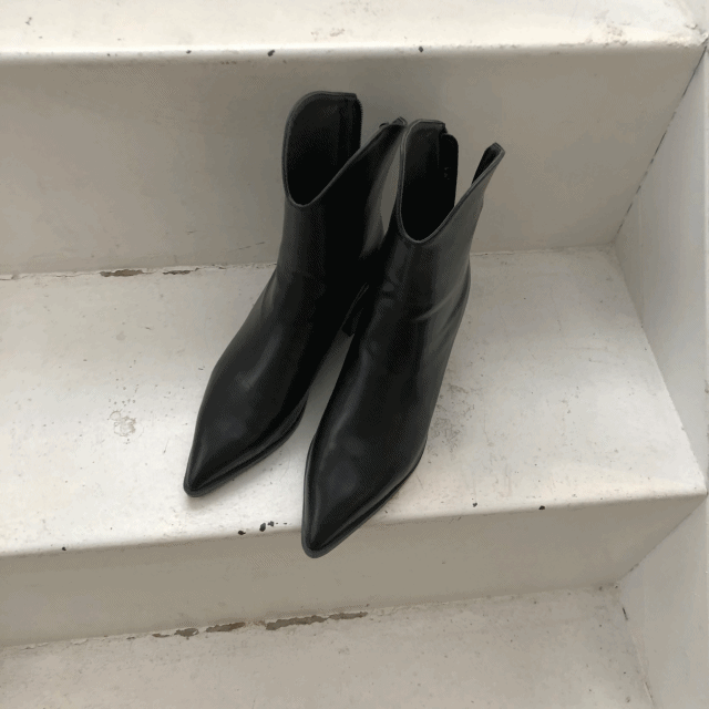 Loyd boots